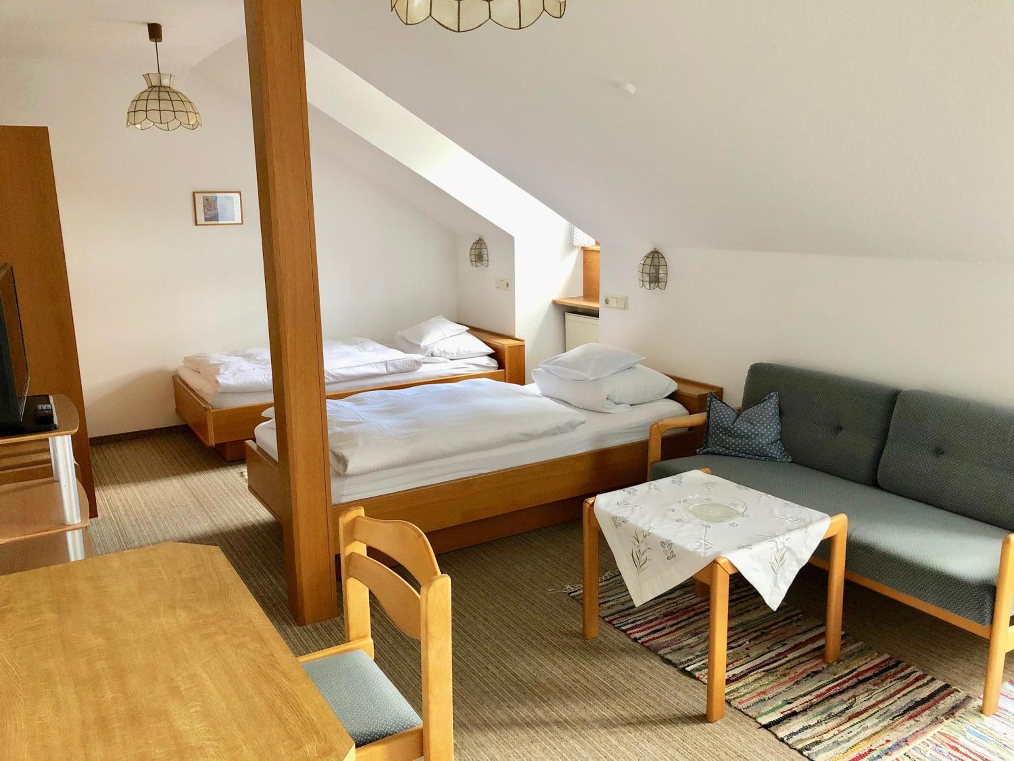 Pension Margaretenhof Bayerbach Exteriör bild